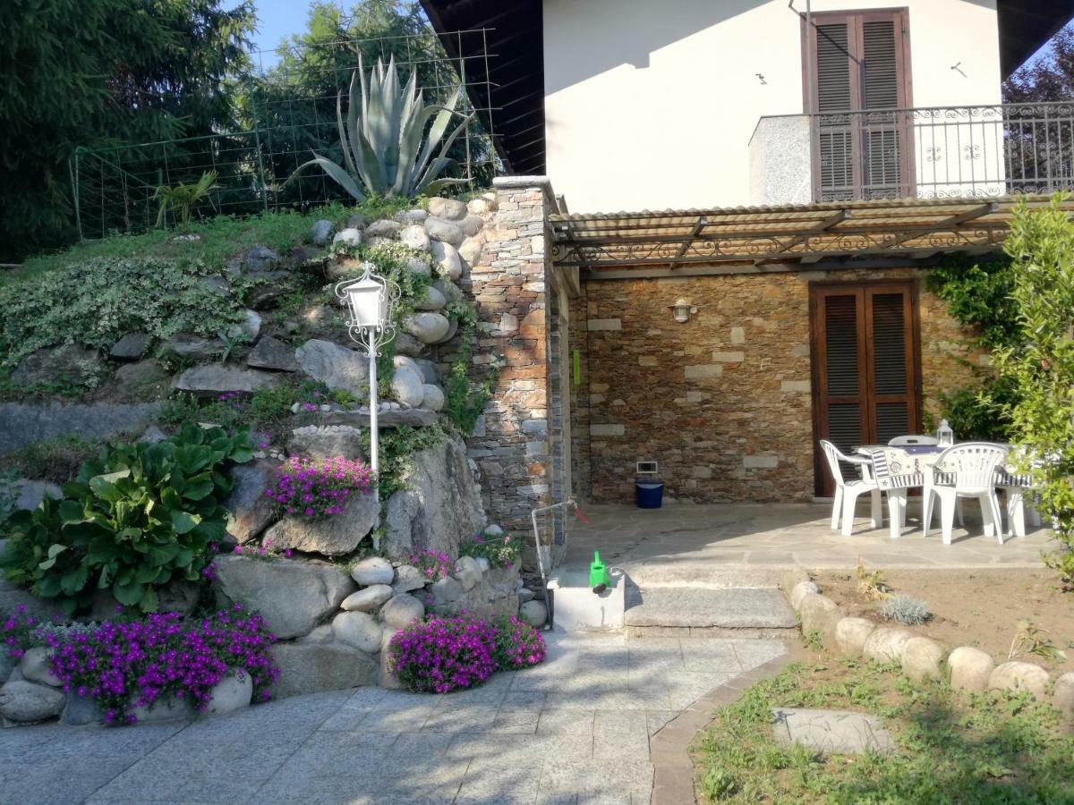 Casale Cadeloro Villa Nebbiuno Dış mekan fotoğraf